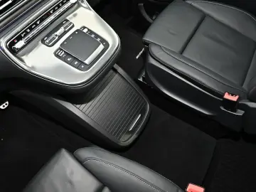 MERCEDES-BENZ V 300 d EXCLUSIVE Lang AMG AHK Distr. &hellip;
