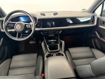 PORSCHE Cayenne  -Head Up- Panorama- ACC - AHK