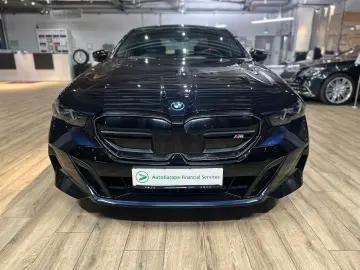 BMW i5 Limousine M60 xDrive PANO HEAD-UP 360 KAMERA