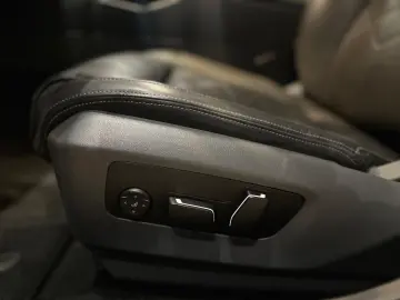 BMW i5 Limousine M60 xDrive PANO HEAD-UP 360 KAMERA