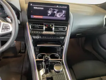 BMW M850i xDrive Coupé DrivAssistProf 360  Innopaket