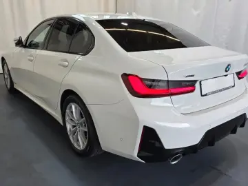 BMW 320 Baureihe 3 Lim. 320 d xDrive M Sport Kam.360