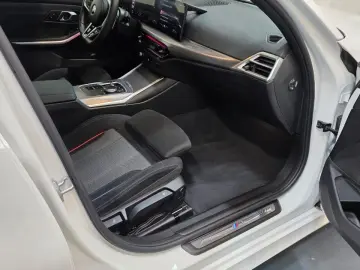 BMW 320 Baureihe 3 Lim. 320 d xDrive M Sport Kam.360