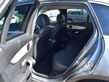 MERCEDES-BENZ GLC 300de 4Matic AMG Line LED Navi Dis…