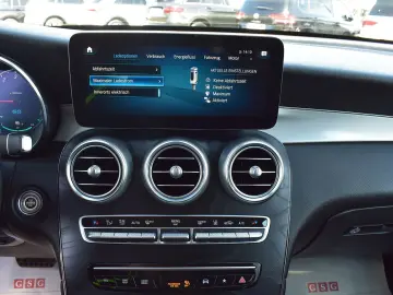 MERCEDES-BENZ GLC 300de 4Matic AMG Line LED Navi Dis…