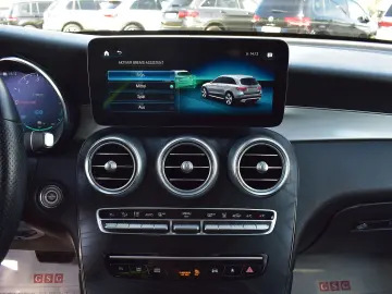 MERCEDES-BENZ GLC 300de 4Matic AMG Line LED Navi Dis…