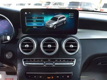 MERCEDES-BENZ GLC 300de 4Matic AMG Line LED Navi Dis…