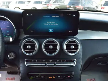 MERCEDES-BENZ GLC 300de 4Matic AMG Line LED Navi Dis…