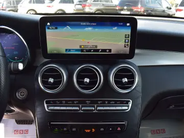 MERCEDES-BENZ GLC 300de 4Matic AMG Line LED Navi Dis…