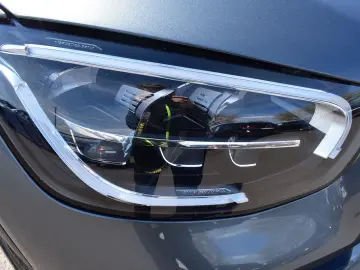 MERCEDES-BENZ GLC 300de 4Matic AMG Line LED Navi Dis…