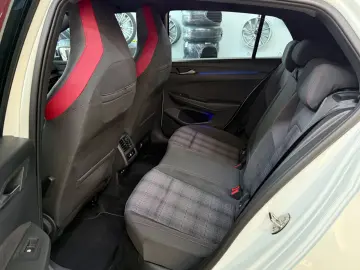 VW Golf VIII Lim. GTI DSG LED KAMERA VIRTUAL LANE