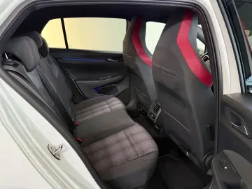 VW Golf VIII Lim. GTI DSG LED KAMERA VIRTUAL LANE