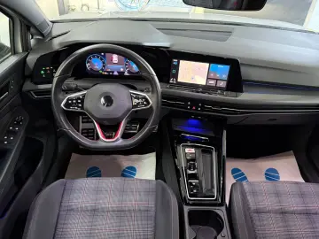 VW Golf VIII Lim. GTI DSG LED KAMERA VIRTUAL LANE