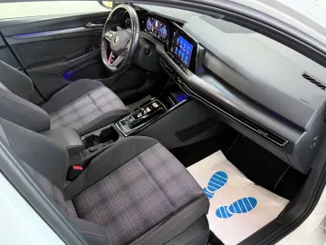 VW Golf VIII Lim. GTI DSG LED KAMERA VIRTUAL LANE