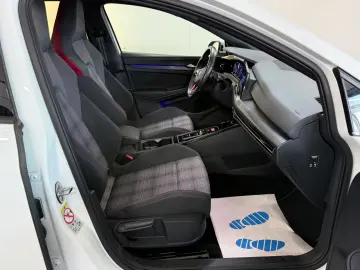 VW Golf VIII Lim. GTI DSG LED KAMERA VIRTUAL LANE