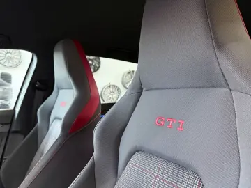 VW Golf VIII Lim. GTI DSG LED KAMERA VIRTUAL LANE