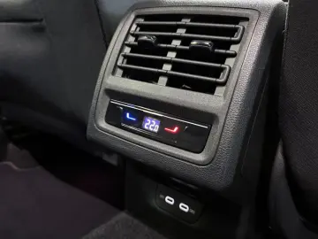 VW Golf VIII Lim. GTI DSG LED KAMERA VIRTUAL LANE