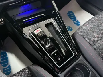 VW Golf VIII Lim. GTI DSG LED KAMERA VIRTUAL LANE