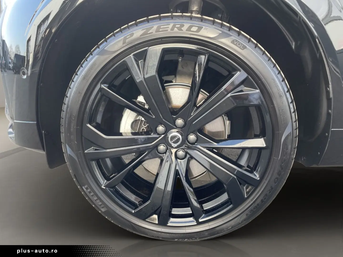 VOLVO XC60 B5 AWD Ultra Black Edition AHK 360  NAVI