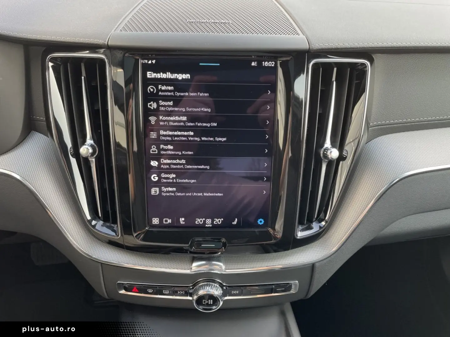 VOLVO XC60 B5 AWD Ultra Black Edition AHK 360  NAVI