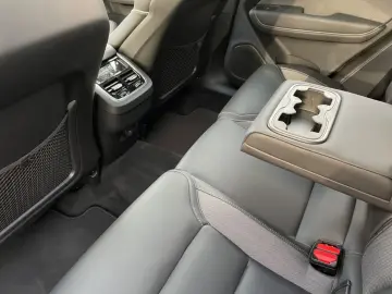 VOLVO XC60 B5 AWD Ultra Black Edition AHK 360  NAVI