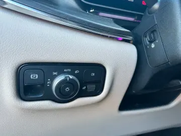 MERCEDES-BENZ V 300 d 4MATIC EXCLUSIVE lang STHZ NEU…