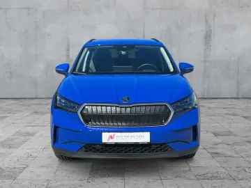 SKODA Enyaq iV 50 LOFT LED NAV APP RFK PDC GRA DAB 19