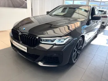 BMW M550 i xDrive Pano Head-Up AHK