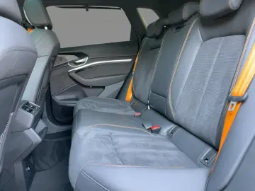 AUDI e-tron 55 quattro S line BlackEdition Pano B&O