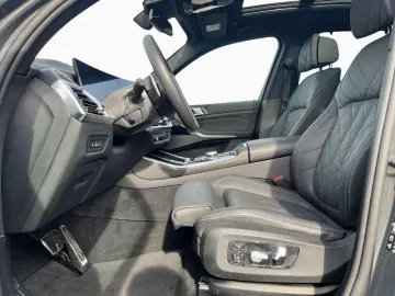BMW X5 xDr 40d M SPORT Pano AHK StHz Lea.o.Anz.749 -