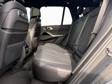 BMW X5 xDr 40d M SPORT Pano AHK StHz Lea.o.Anz.749 -