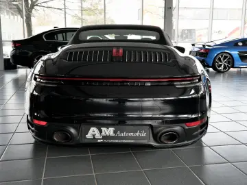 PORSCHE 992 Carrera 4S Cabrio Sportabgas Allradlenkung D