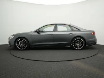 AUDI S8 TFSI quattro  MATRIX PANO AHK B&O StdHz