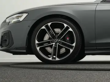 AUDI S8 TFSI quattro  MATRIX PANO AHK B&O StdHz