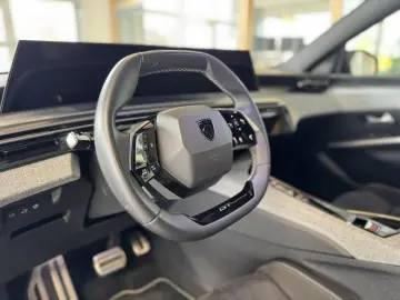 PEUGEOT 3008 Hybrid 145 GT  ACC  360  Memory  Massage!