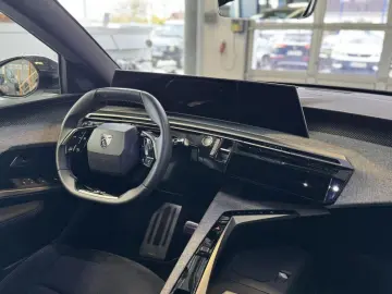 PEUGEOT 3008 Hybrid 145 GT  ACC  360  Memory  Massage!