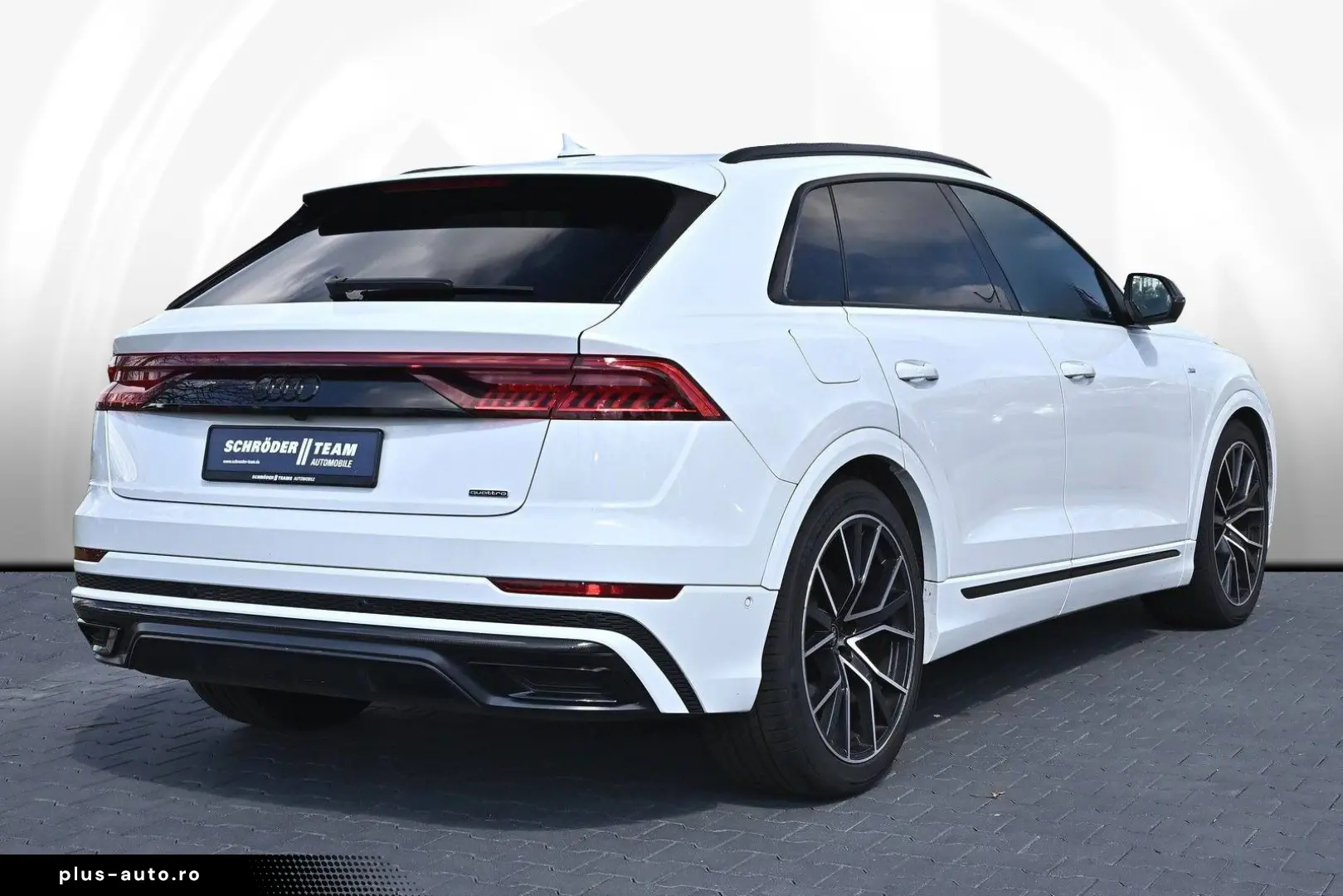 AUDI Q8 50 TDI S line Competition   Matrix Pano Assis