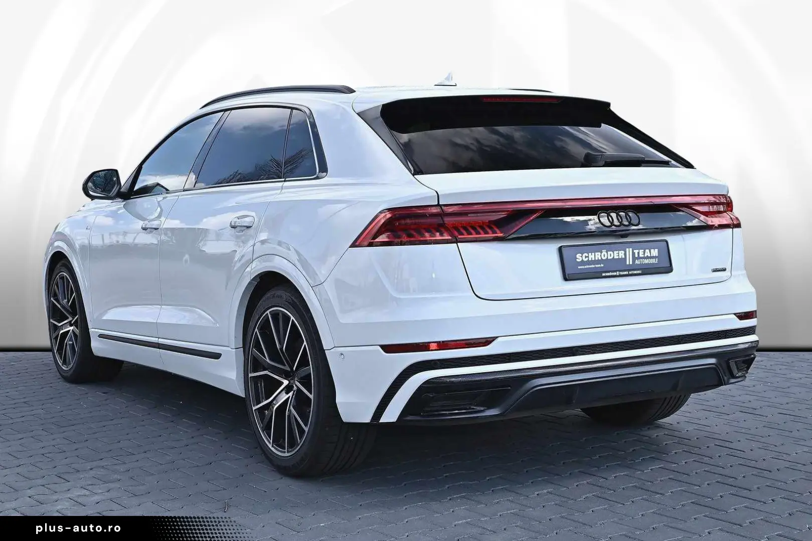 AUDI Q8 50 TDI S line Competition   Matrix Pano Assis