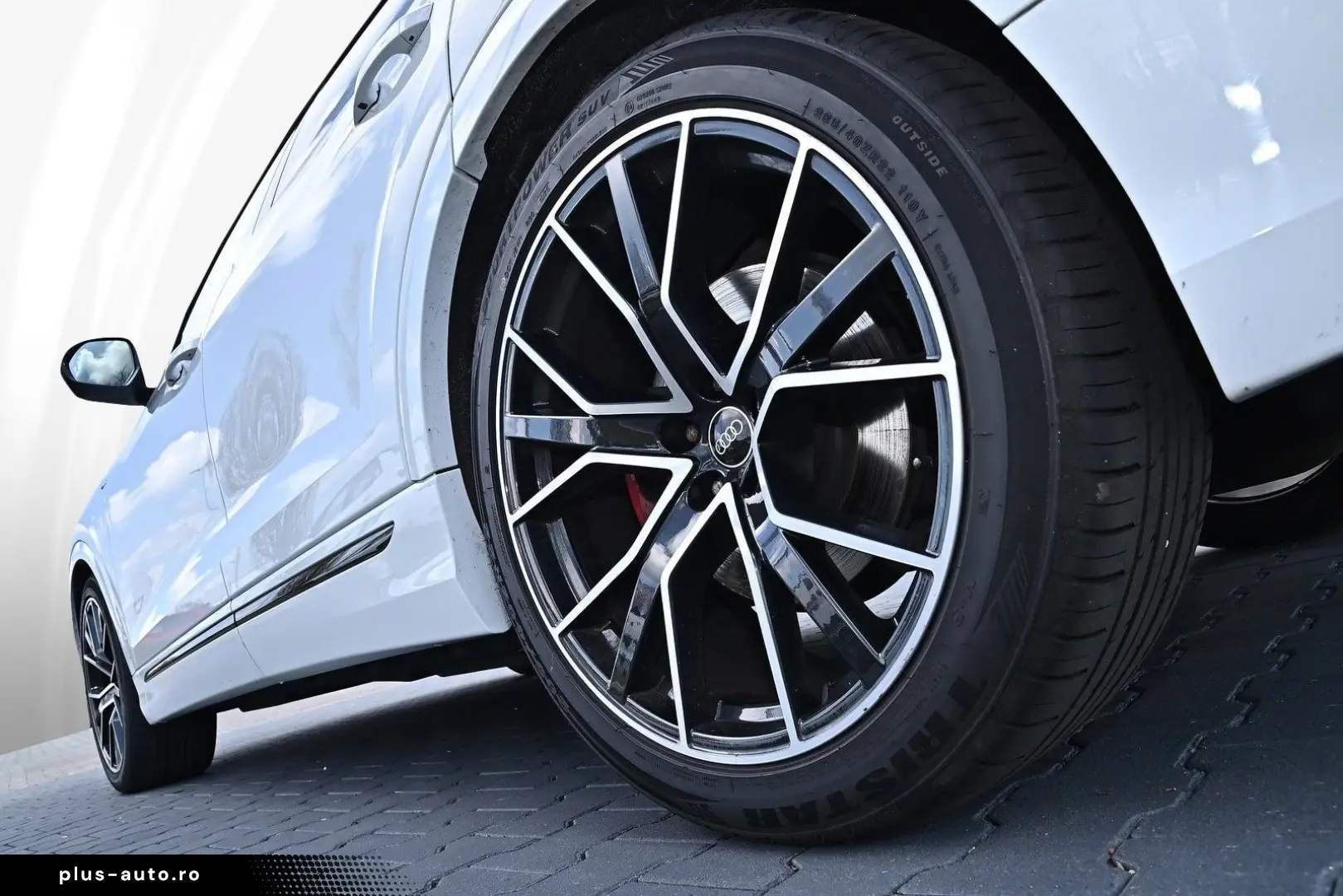 AUDI Q8 50 TDI S line Competition   Matrix Pano Assis