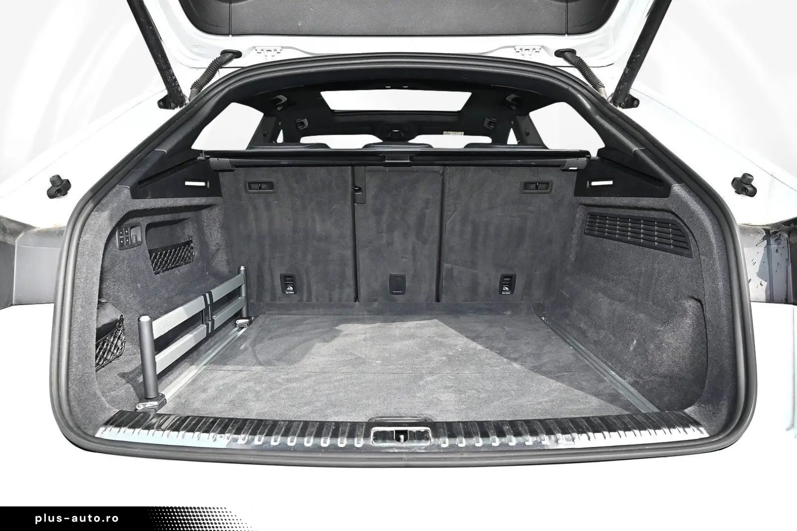 AUDI Q8 50 TDI S line Competition   Matrix Pano Assis