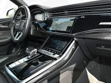 AUDI Q8 50 TDI S line Competition   Matrix Pano Assis