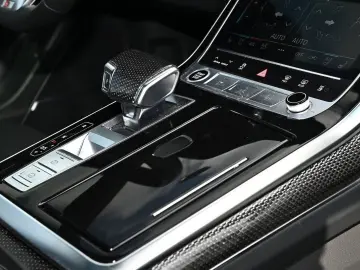 AUDI Q8 50 TDI S line Competition   Matrix Pano Assis