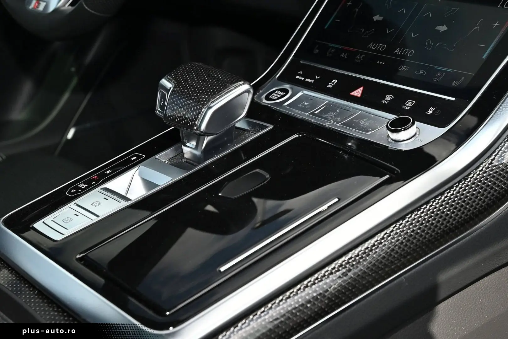 AUDI Q8 50 TDI S line Competition   Matrix Pano Assis