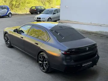 BMW i7 60 M-Sport IconicGlow Bow&Wil Fond-TV Massage