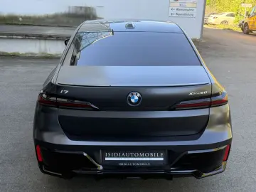 BMW i7 60 M-Sport IconicGlow Bow&Wil Fond-TV Massage