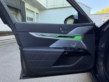 BMW i7 60 M-Sport IconicGlow Bow&Wil Fond-TV Massage