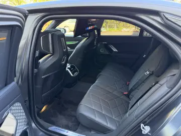 BMW i7 60 M-Sport IconicGlow Bow&Wil Fond-TV Massage