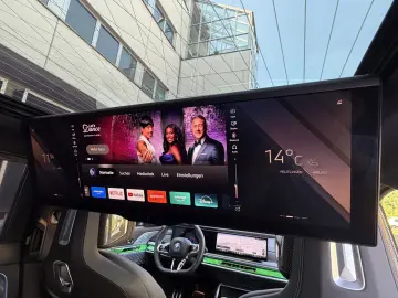 BMW i7 60 M-Sport IconicGlow Bow&Wil Fond-TV Massage