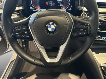 BMW 520i Limo DA St Go RFK SHZ DAB LiveProf SpoSi