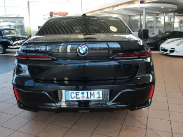 BMW 740 7 740 d xDrive M Sport 8-fach